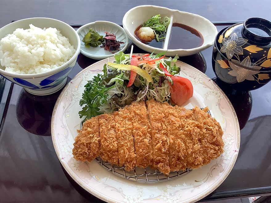 とんかつ定食