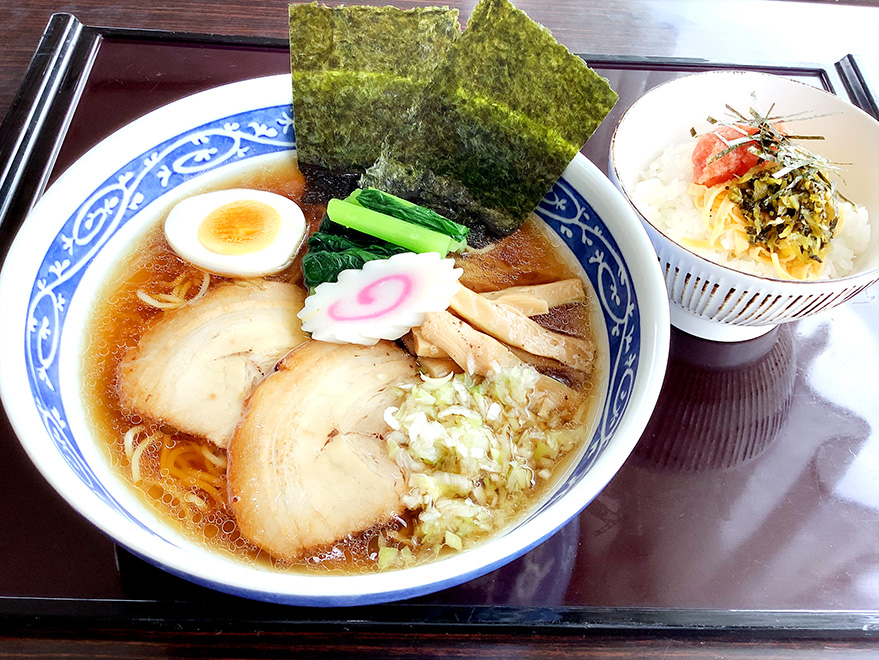 屋台風醤油ラーメン