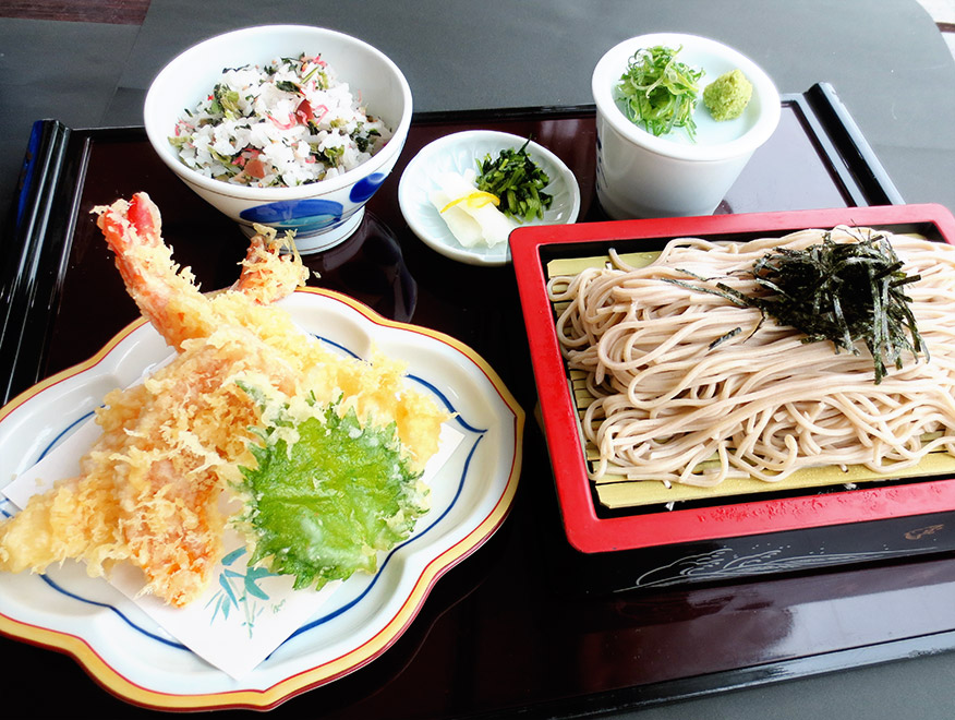 天ざるそば又は細うどん