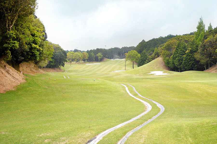 伊勢志摩カントリークラブOUTコースHOLE1の写真