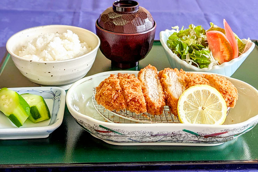 とんかつ定食