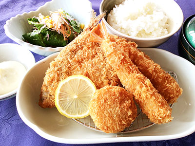 ミックスフライ定食