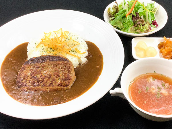 ハンバーグカレー