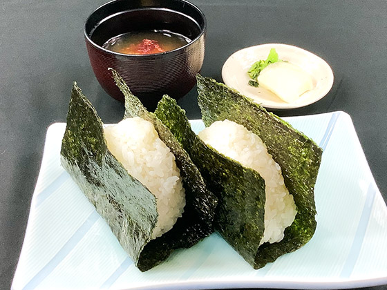 朝食