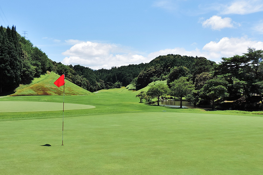 佐賀ロイヤルゴルフクラブOUTコースHOLE8の写真