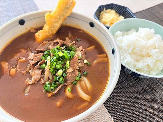 カレー肉うどん