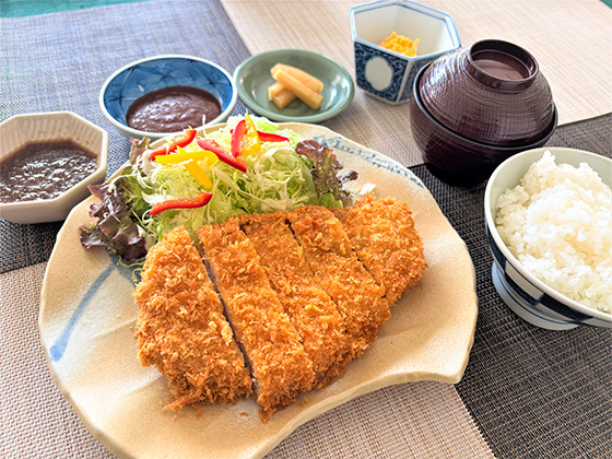 とんかつ定食