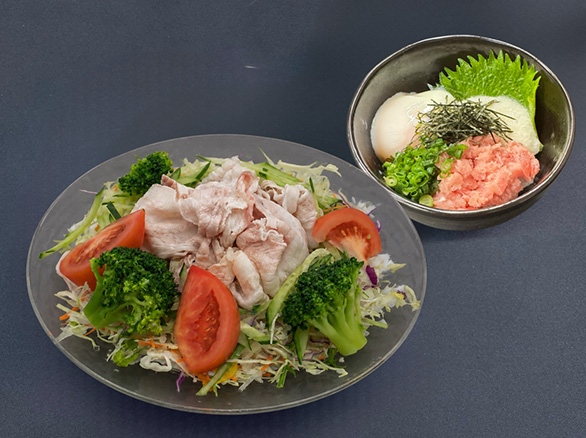 冷しゃぶサラダと選べるミニ丼セット