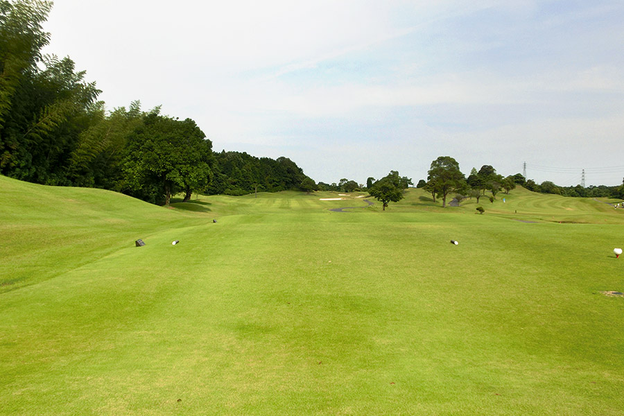タートルエースゴルフ倶楽部OUTコースHOLE1の写真
