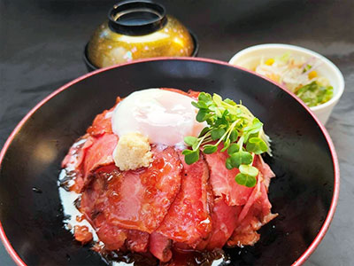 ローストビーフ丼