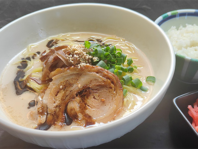 豚骨ラーメン