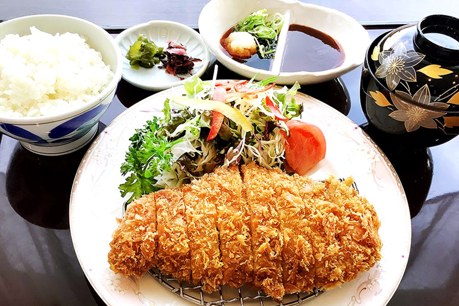 とんかつ定食